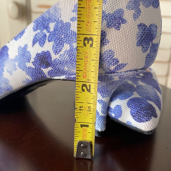 MICHAEL Michael Kors Flex Kitten Heel Pump NWOT - Picture 9 of 10